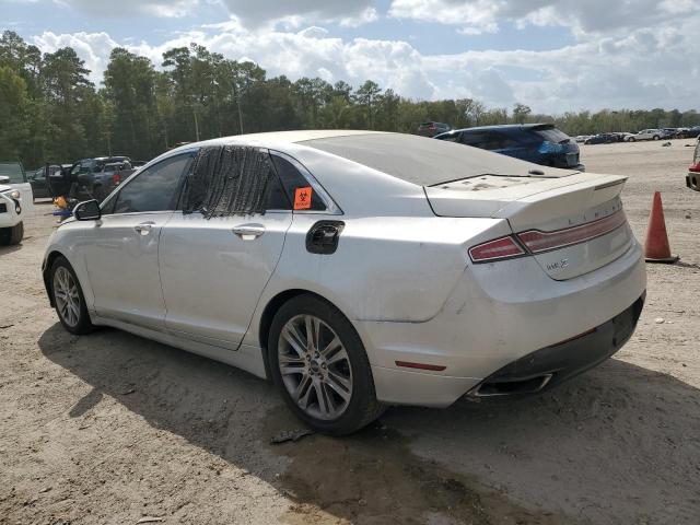 3LN6L2G98ER807838 - 2014 LINCOLN MKZ SILVER photo 2