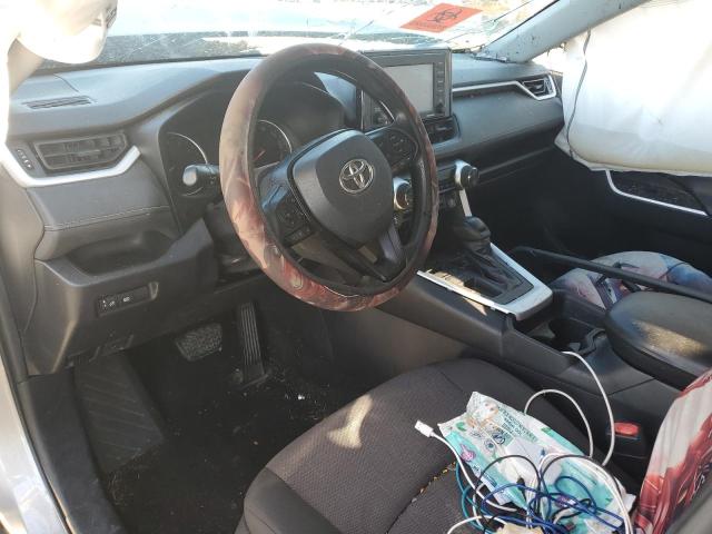 2T3W1RFV5LC040977 - 2020 TOYOTA RAV4 XLE SILVER photo 8