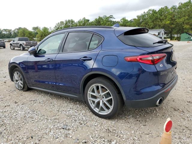 ZASFAKNN9J7B79128 - 2018 ALFA ROMEO STELVIO TI SPORT BLUE photo 2