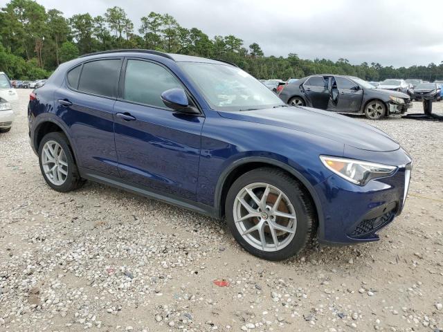 ZASFAKNN9J7B79128 - 2018 ALFA ROMEO STELVIO TI SPORT BLUE photo 4