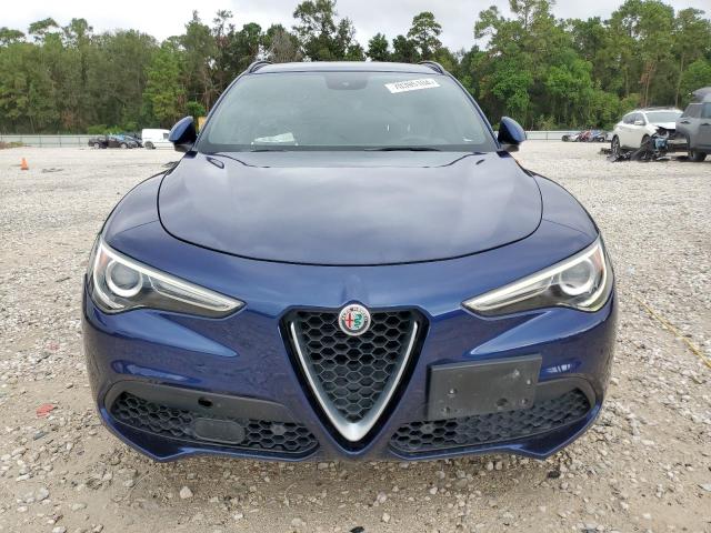 ZASFAKNN9J7B79128 - 2018 ALFA ROMEO STELVIO TI SPORT BLUE photo 5