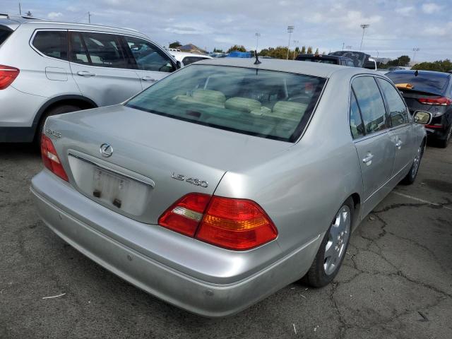 JTHBN30F010039767 - 2001 LEXUS LS 430 SILVER photo 3