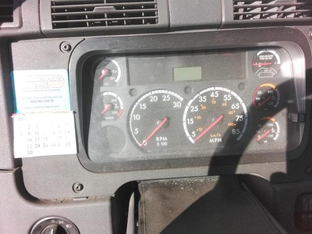 3AKJGEDV0GSHK6047 - 2016 FREIGHTLINER CASCADIA 1 WHITE photo 8