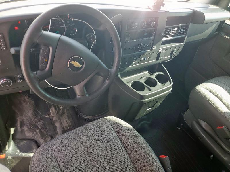 1GCWGAF74R1271408 - 2024 CHEVROLET EXPRESS G2 白色 照片 8