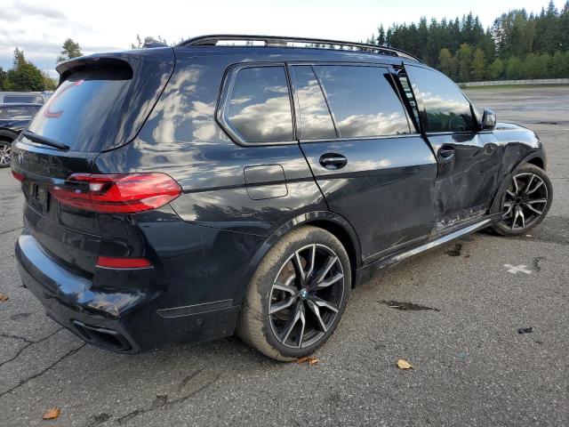 5UXCX4C55KLS36375 - 2019 BMW X7 XDRIVE50I BLACK photo 3