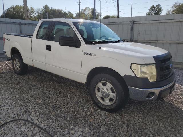 1FTFX1EF1DFA15263 - 2013 FORD F150 SUPER CAB WHITE photo 4