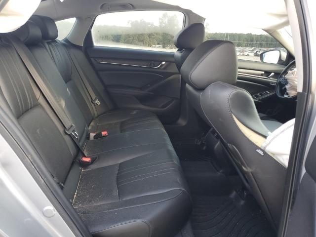 1HGCV2F96KA029873 - 2019 HONDA ACCORD TOURING SILVER photo 10