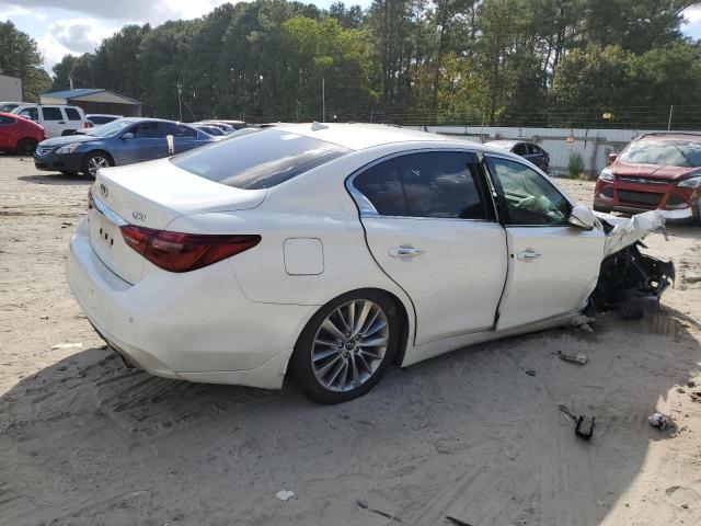 JN1EV7AR7JM436810 - 2018 INFINITI Q50 LUXE WHITE photo 3