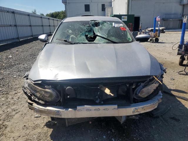 1HGCV1F14JA238077 - 2018 HONDA ACCORD LX Արծաթագույն լուսանկար 5