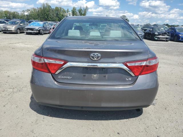 4T4BF1FK2GR567286 - 2016 TOYOTA CAMRY LE 棕色 照片 6