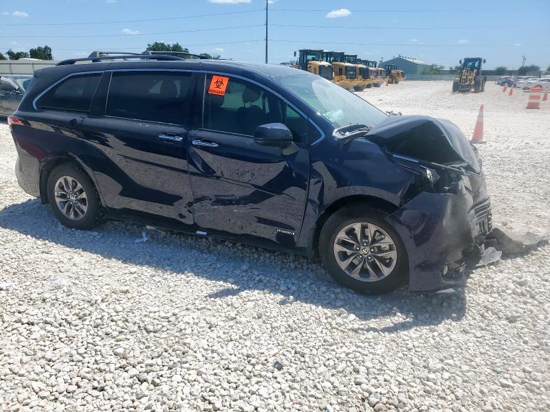 5TDYRKEC3MS066424 - 2021 TOYOTA SIENNA XLE 蓝色 照片 4