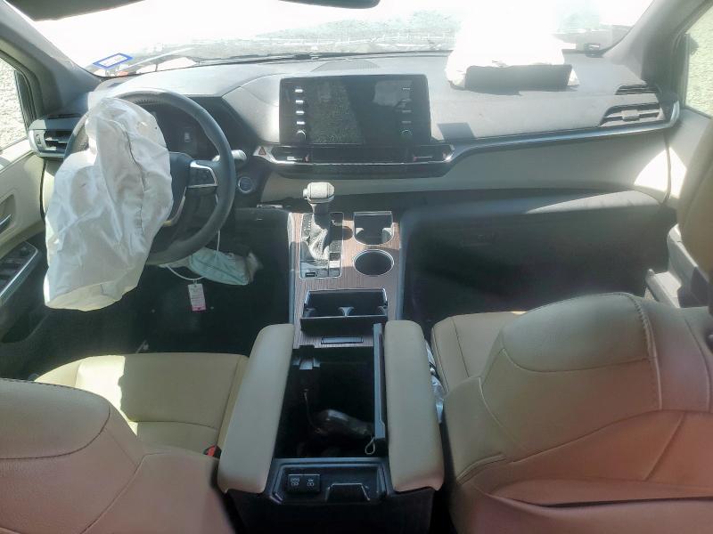 5TDYRKEC3MS066424 - 2021 TOYOTA SIENNA XLE 蓝色 照片 8