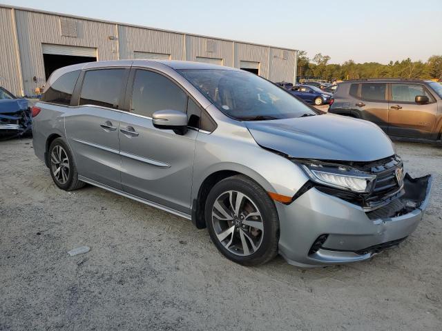 5FNRL6H85NB039915 - 2022 HONDA ODYSSEY TOURING SILVER photo 4