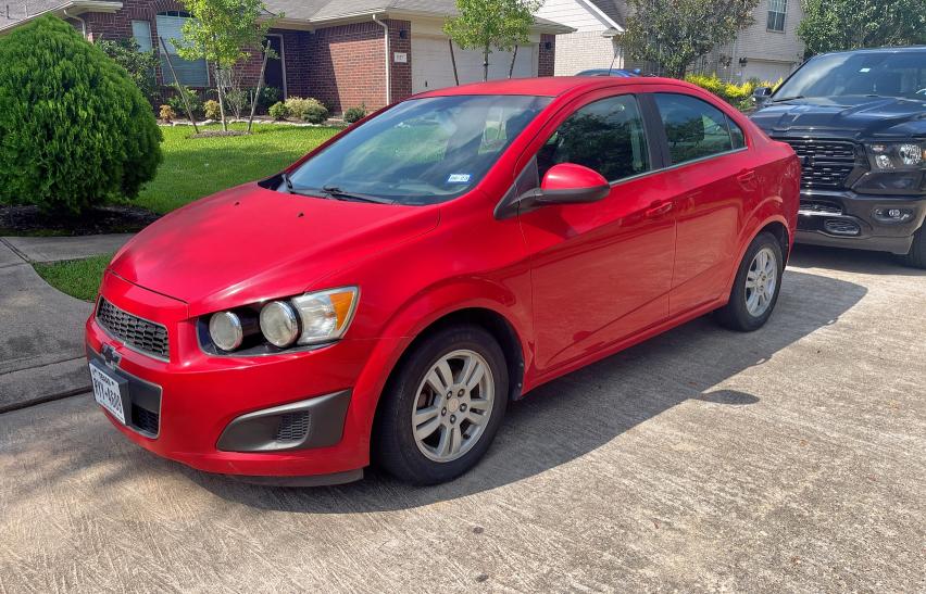 1G1JC5SHXF4127411 - 2015 CHEVROLET SONIC LT RED photo 3