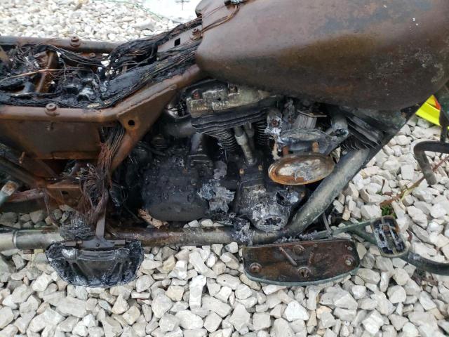 1HD1FC4107Y632675 - 2007 HARLEY-DAVIDSON FLHTCUI 烧焦的 照片 7