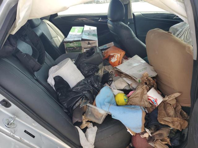 5NPEC4AC7CH410217 - 2012 HYUNDAI SONATA SE 银色 照片 10