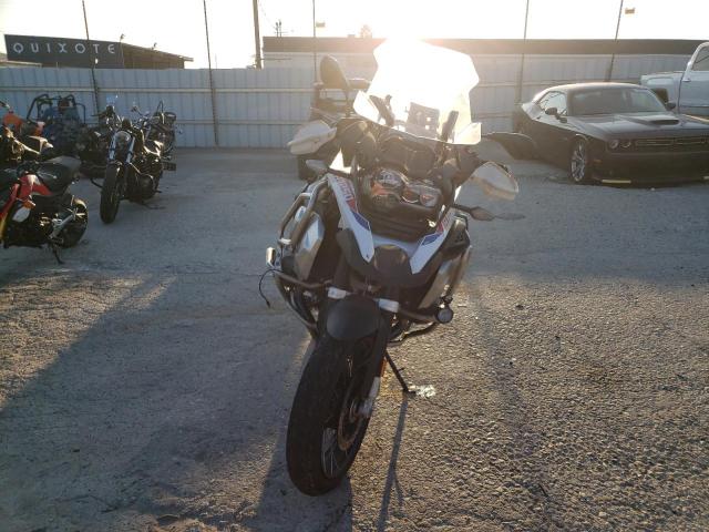 WB10M1302N6F06830 - 2022 BMW R 1250 GS ADVENTURE WHITE photo 9