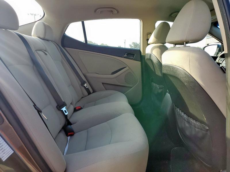 5XXGM4A73FG399600 - 2015 KIA OPTIMA LX Brązowy zdjęcie 10