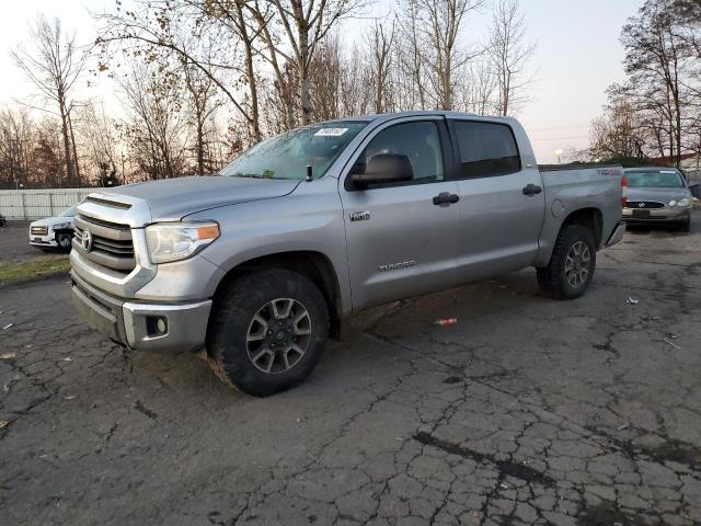 5TFDY5F10FX431722 - 2015 TOYOTA TUNDRA CREWMAX SR5 SILVER photo 1