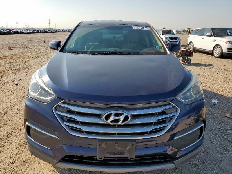 5XYZT3LB9JG573343 - 2018 HYUNDAI SANTA FE S BLUE photo 5
