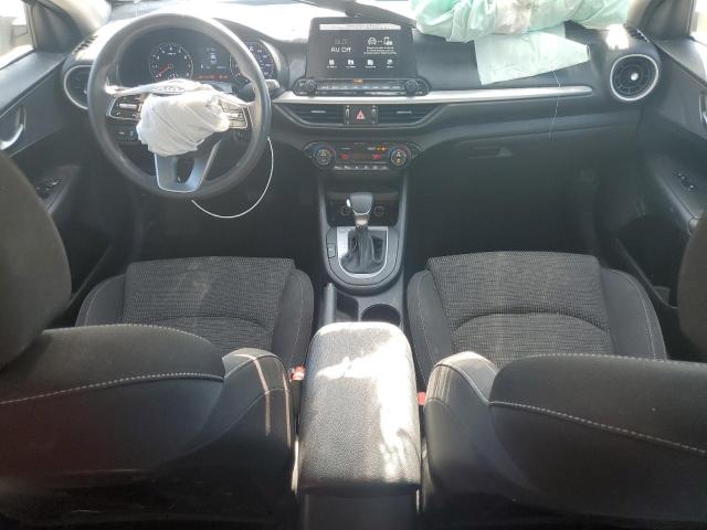 3KPF24ADXKE120654 - 2019 KIA FORTE FE WHITE photo 8