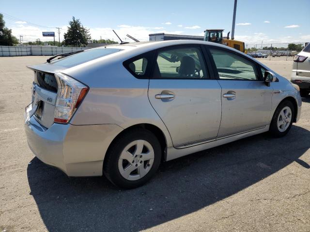 JTDKN3DU2B1403497 - 2011 TOYOTA PRIUS 银色 照片 3
