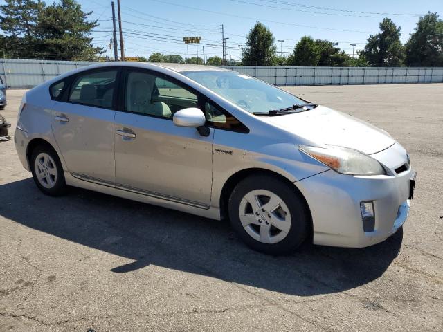 JTDKN3DU2B1403497 - 2011 TOYOTA PRIUS 银色 照片 4