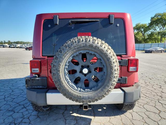 1J4HA5H16BL579436 - 2011 JEEP WRANGLER U SAHARA 红色 照片 6