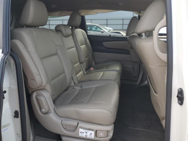 5FNRL5H6XFB096847 - 2015 HONDA ODYSSEY EXL WHITE photo 11