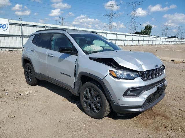 3C4NJDBN3ST530777 - 2025 JEEP COMPASS LATITUDE SILVER photo 4