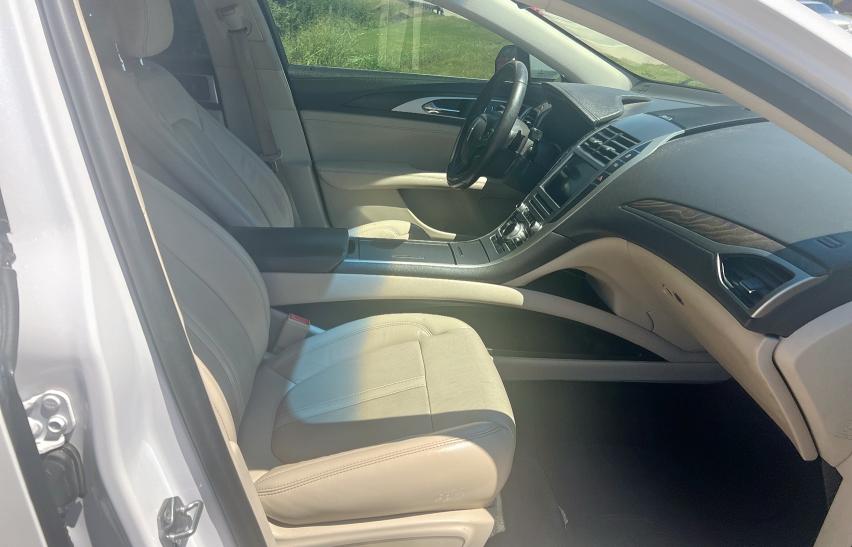 3LN6L5E9XJR613830 - 2018 LINCOLN MKZ RESERVE Белый фото 5