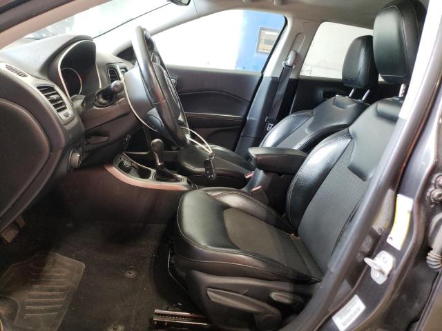 3C4NJDBB5HT680064 - 2017 JEEP COMPASS LATITUDE ნაცრისფერი ფოტო 7