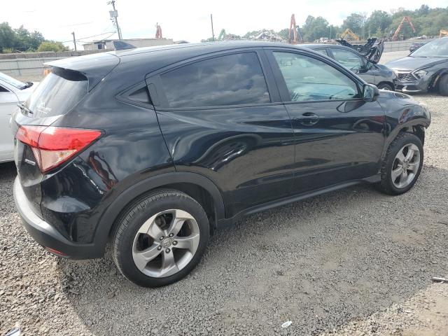 3CZRU6H36JM720960 - 2018 HONDA HR-V LX შავი ფოტო 3