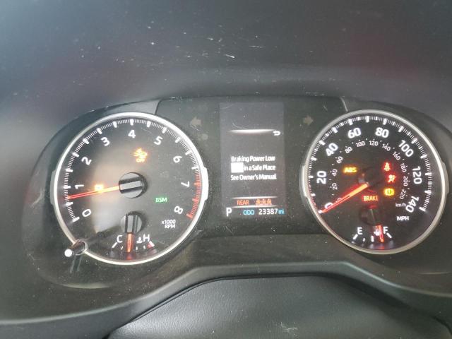 2T3W1RFVXMW146843 - 2021 TOYOTA RAV4 XLE SILVER photo 9