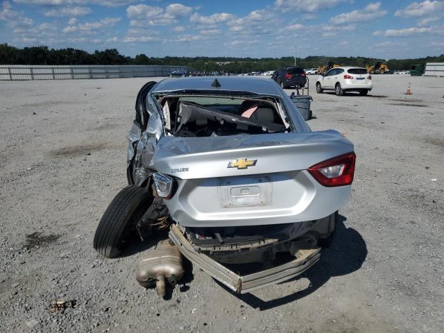 1G1BC5SM8J7208884 - 2018 CHEVROLET CRUZE LS 银色 照片 6