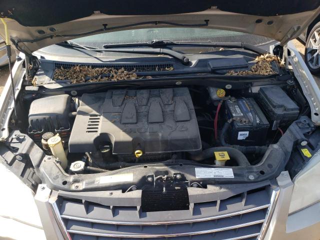 2A8HR64X68R691399 - 2008 CHRYSLER TOWN & COU LIMITED BEIGE photo 12