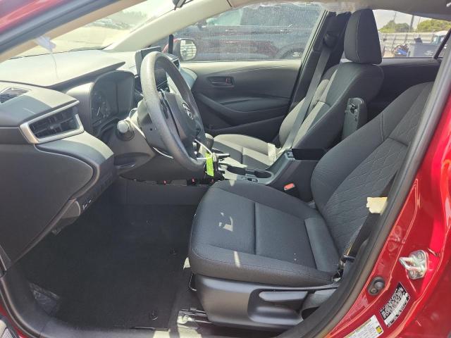5YFB4MDE2PP001189 - 2023 TOYOTA COROLLA LE أحمر صورة 7