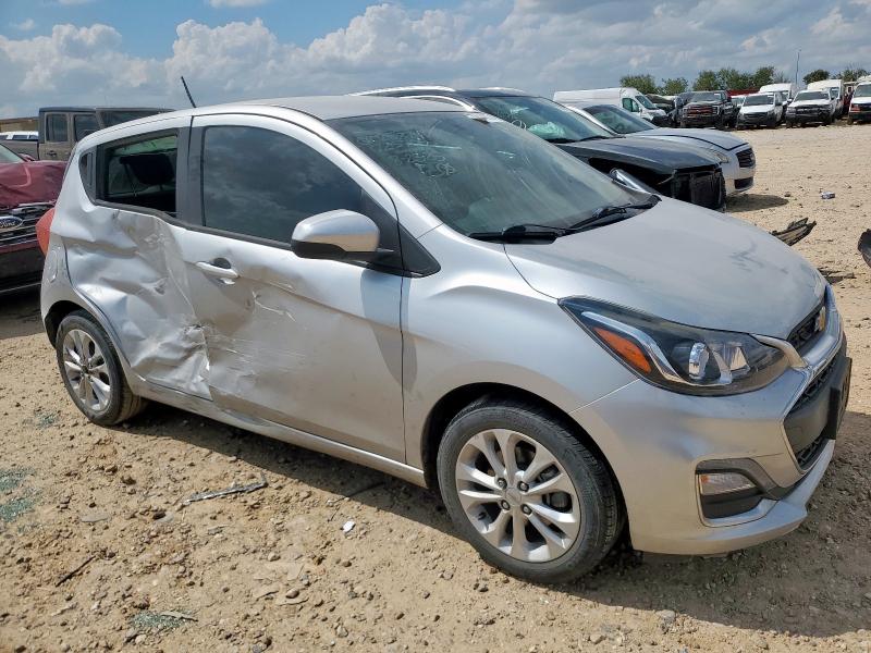 KL8CD6SA8KC725706 - 2019 CHEVROLET SPARK 1LT فضي صورة 4