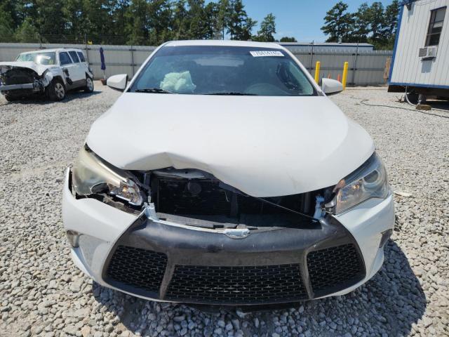 4T1BF1FK9GU587917 - 2016 TOYOTA CAMRY LE WHITE photo 5