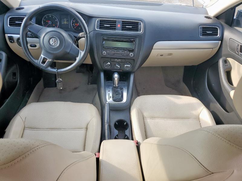 3VWDX7AJ4DM370297 - 2013 VOLKSWAGEN JETTA SE WHITE photo 8