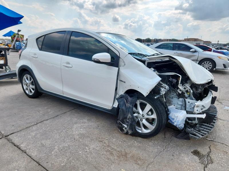 JTDKDTB33J1608208 - 2018 TOYOTA PRIUS C თეთრი ფოტო 4