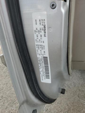 2A8HR54199R653026 - 2009 CHRYSLER TOWN & COU TOURING SILVER photo 13