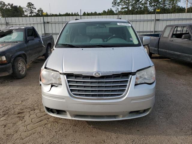 2A8HR54199R653026 - 2009 CHRYSLER TOWN & COU TOURING SILVER photo 5