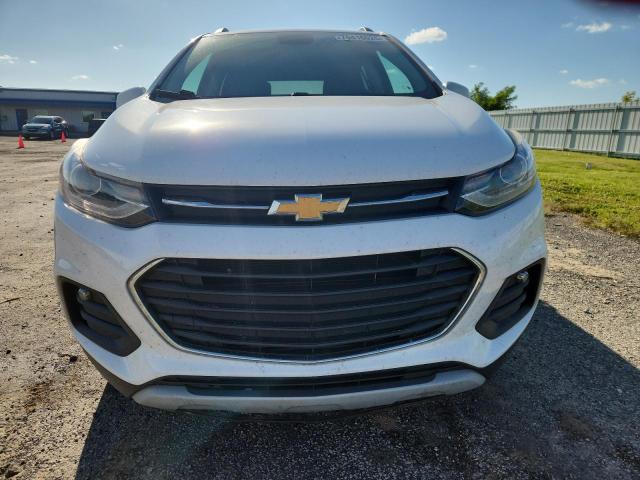 3GNCJPSB4KL263204 - 2019 CHEVROLET TRAX 1LT თეთრი ფოტო 5