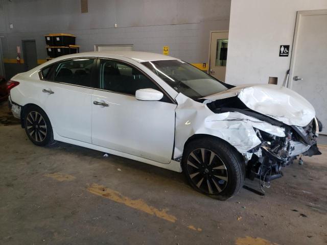 1N4AL3AP2JC205544 - 2018 NISSAN ALTIMA 2.5 WHITE photo 4