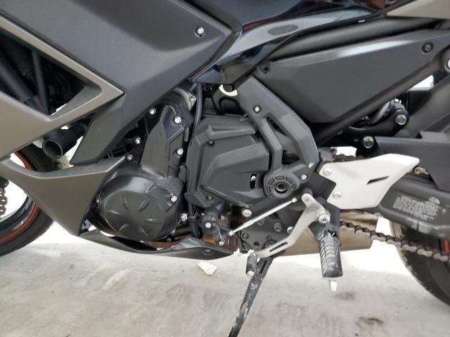 ML5EXER1XPDA88842 - 2023 KAWASAKI EX650 R Ақ фото 7