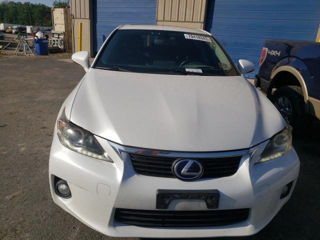 JTHKD5BH7C2060748 - 2012 LEXUS CT 200 WHITE photo 5