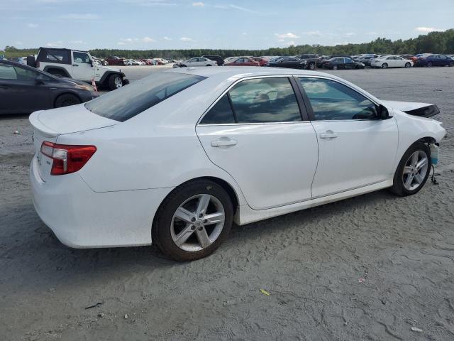 4T1BF1FK2CU119988 - 2012 TOYOTA CAMRY BASE Ақ фото 3