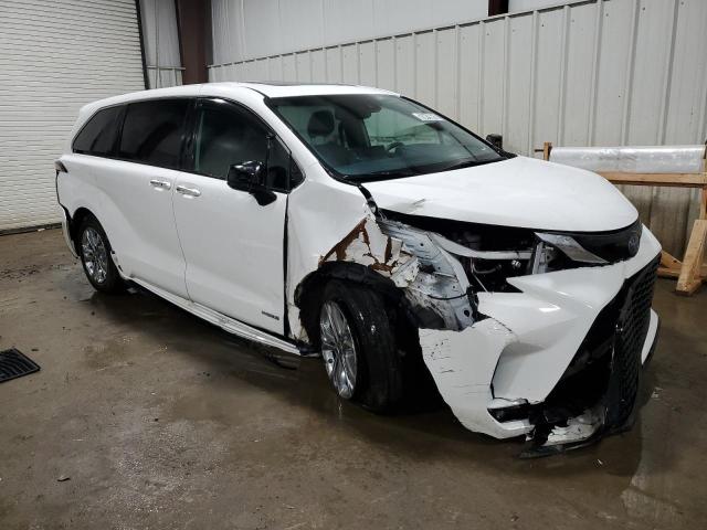 5TDXSKFC9MS008493 - 2021 TOYOTA SIENNA XSE WHITE photo 4