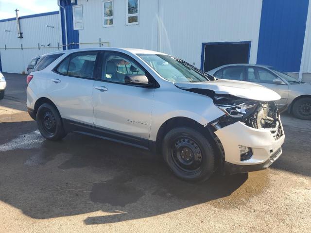 2GNAXREV2J6137949 - 2018 CHEVROLET EQUINOX LS SILVER photo 4